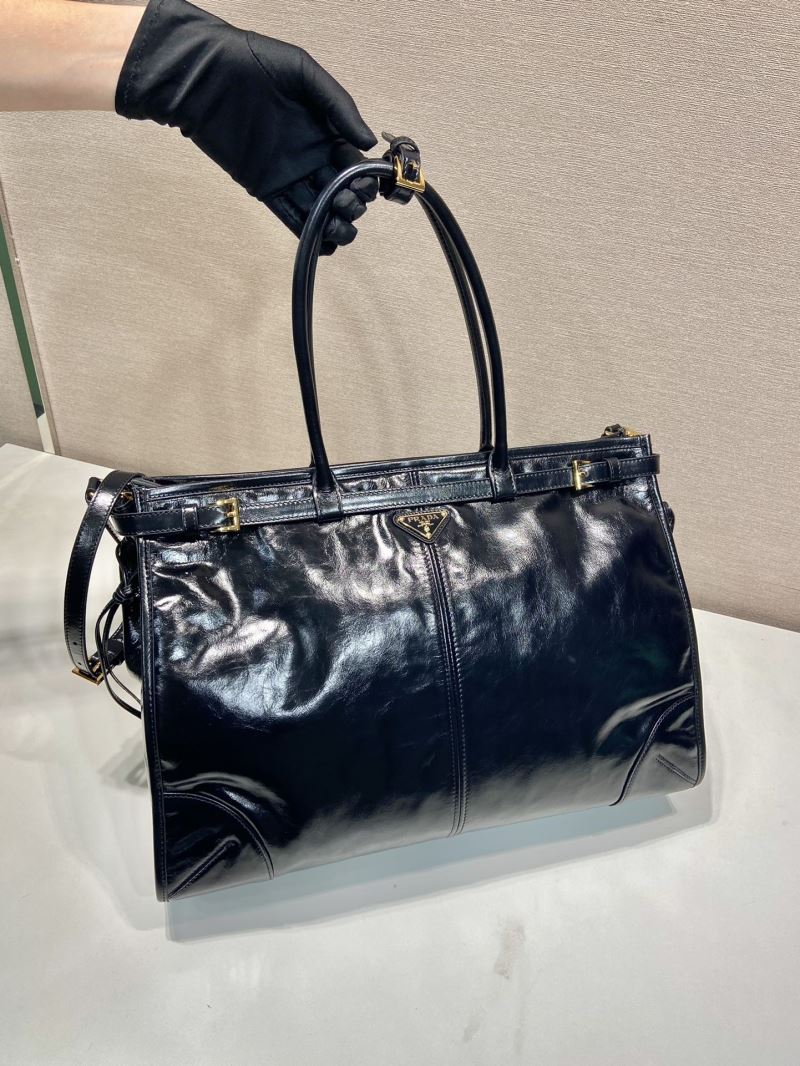 Pra*a top handle bags
